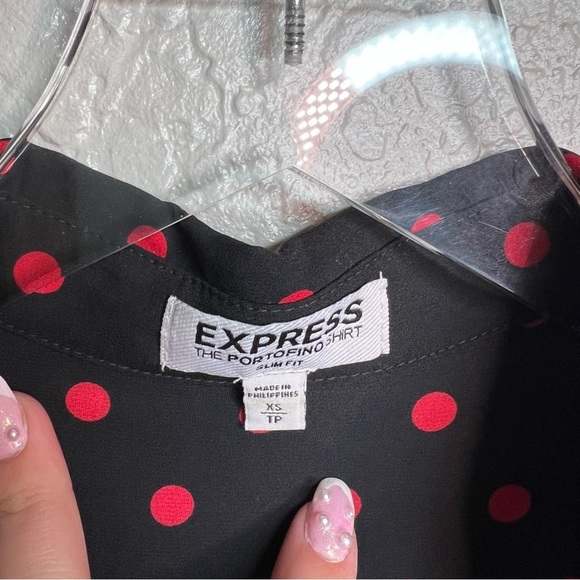 BNWOT Express Black and Red Polka Dot Button Down Blouse - Picture 6 of 7